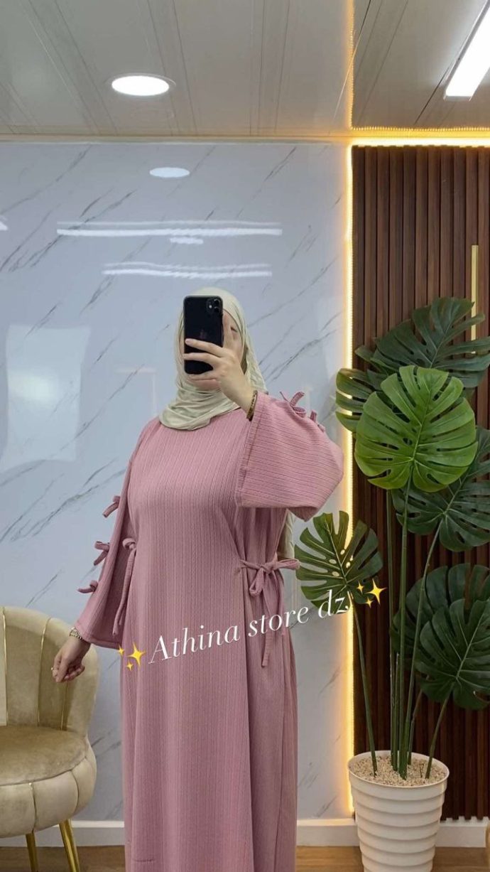 ⁦Premium Winter Hijab Robe |  روب حجاب شتوي فاخر⁩ - الصورة ⁦4⁩